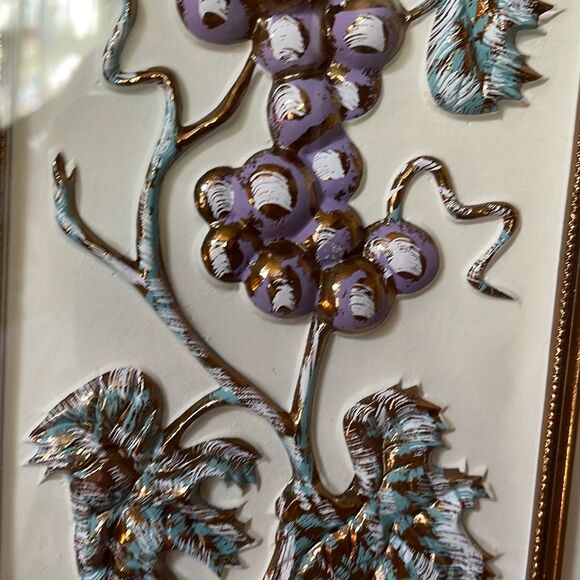 Mid century wall art by Turner  Grape vine raised art. Signed . - Picture 4 of 12
